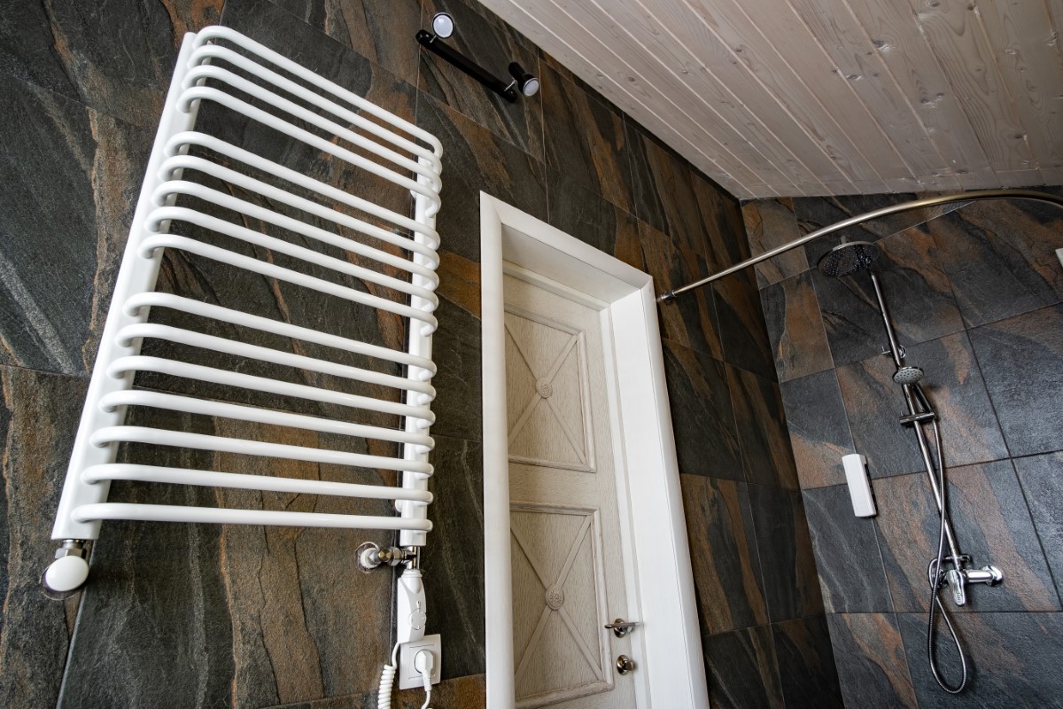 sèche-serviette pour salle de bain